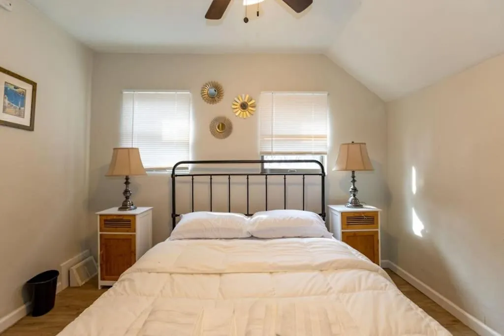 Cozy & Comfy Cottage In The City - W Parking Pittsburgh Сasa de vacaciones