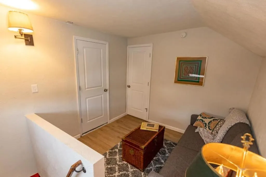 Сasa de vacaciones Cozy & Comfy Cottage In The City - W Parking Pittsburgh