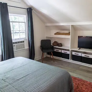 http://j-birds-cottage-midtown-memphis.memphishotelsnow.com
