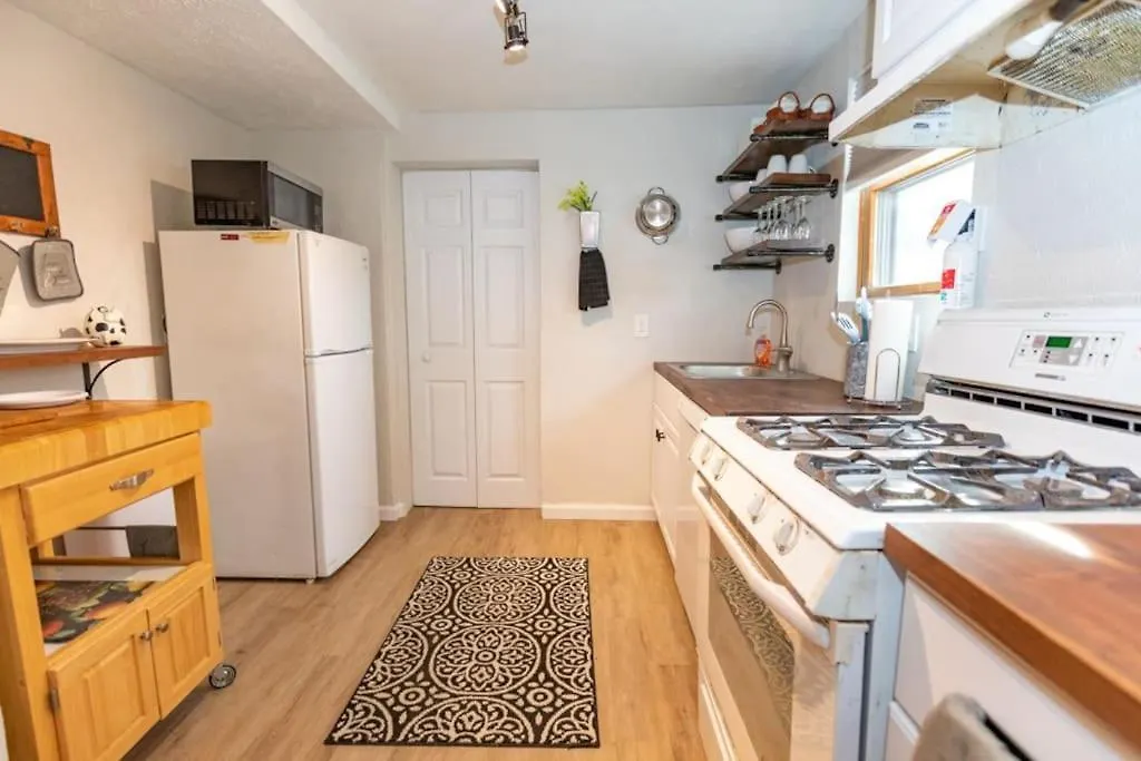 Hébergement de vacances Cozy & Comfy Cottage In The City - W Parking Pittsburgh États-Unis